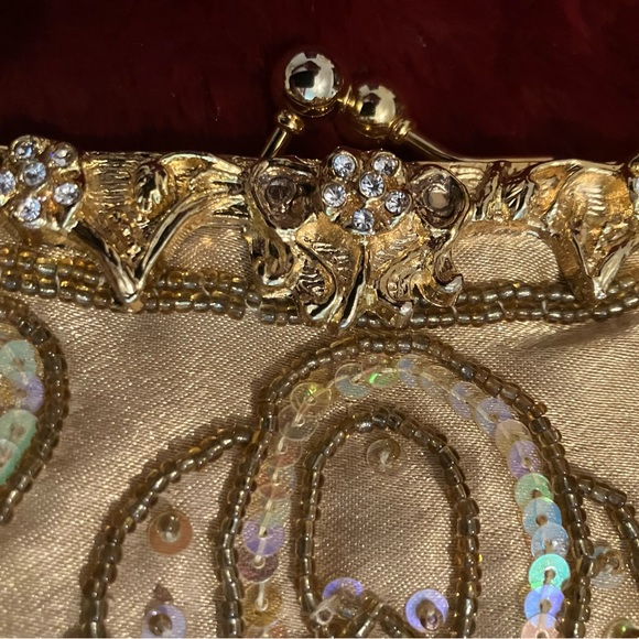 Vintage gorgeous clutch with removable chain - Picture 4 of 8